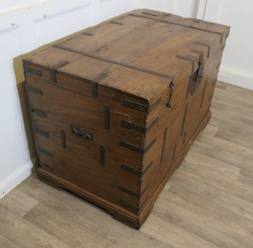 LARGE FITTED IRON BANDED MERCHANTS CHEST - ADDITIONAL PHOTO 2