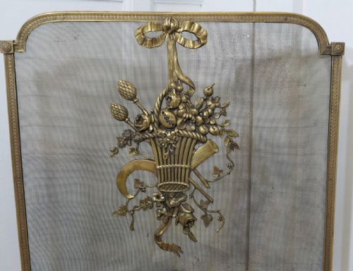 FREE STANDING FRENCH BRASS ROCOCO FIRE GUARD SPARK SCREEN - ADDITIONAL PHOTO 1