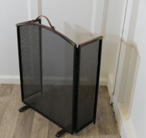 FOLDING COPPER AND FINE MESH SPARK FIRE GUARD - ADDITIONAL PHOTO 2