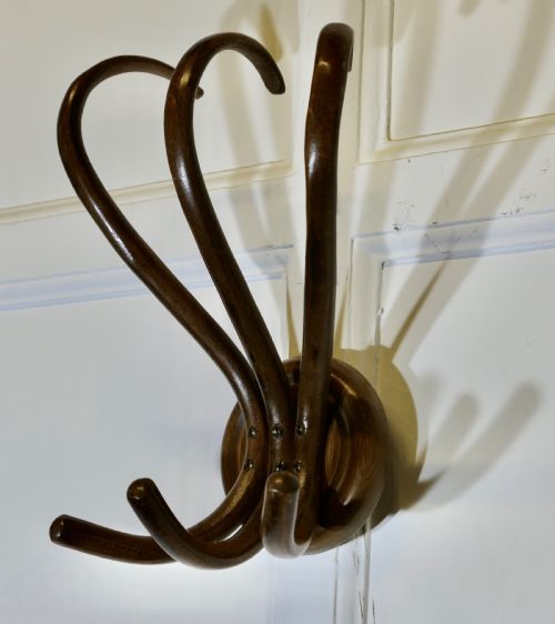 19TH CENTURY THONET BENT WOOD WALL HANGING COAT RACK - ADDITIONAL PHOTO 3