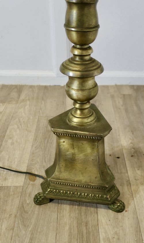 VERY LARGE BRASS TABLE LAMP OR A HALF HEIGHT FLOOR LAMP - ADDITIONAL PHOTO 2