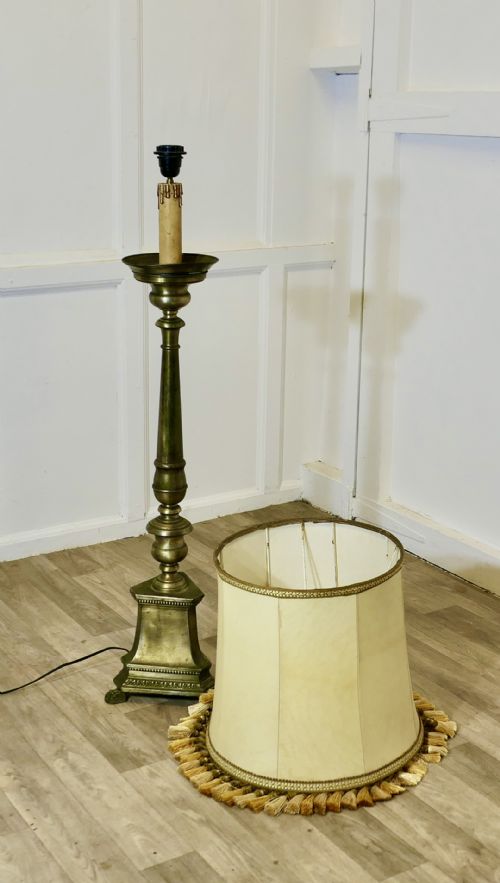 VERY LARGE BRASS TABLE LAMP OR A HALF HEIGHT FLOOR LAMP - ADDITIONAL PHOTO 8