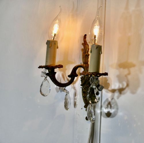 A PAIR OF FRENCH BRASS TWIN WALL LIGHTS - ADDITIONAL PHOTO 3