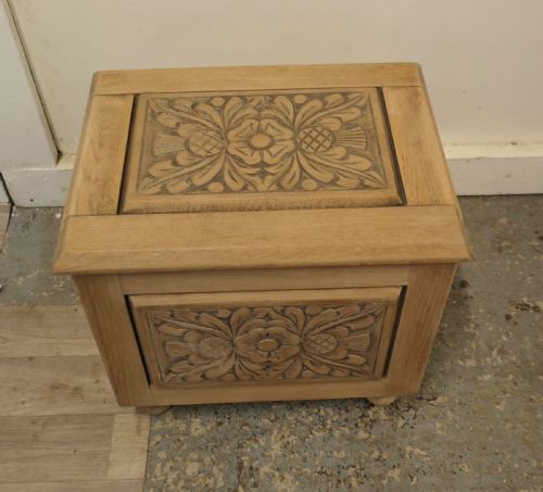 ARTS AND CRAFTS BLEACHED OAK PURDONIUM COAL BOX - ADDITIONAL PHOTO 1
