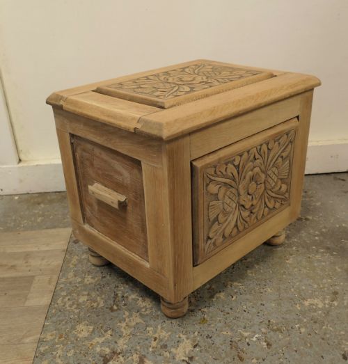 ARTS AND CRAFTS BLEACHED OAK PURDONIUM COAL BOX - ADDITIONAL PHOTO 2