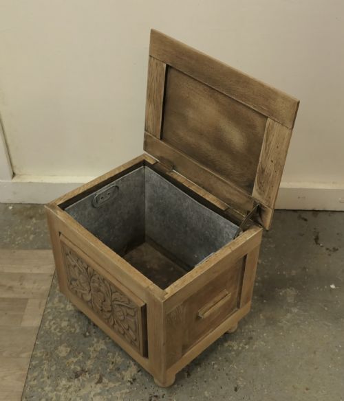 ARTS AND CRAFTS BLEACHED OAK PURDONIUM COAL BOX - ADDITIONAL PHOTO 4