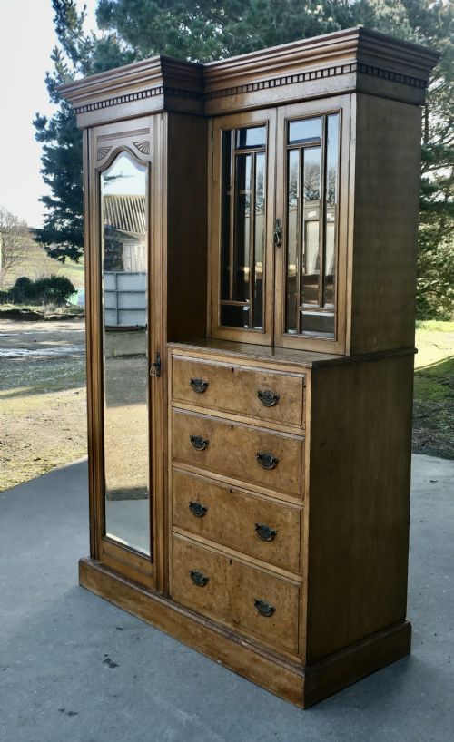 A CHARMING SINGLE WARDROBE COMPACTUM IN ASH AND BUR WALNUT - ADDITIONAL PHOTO 1
