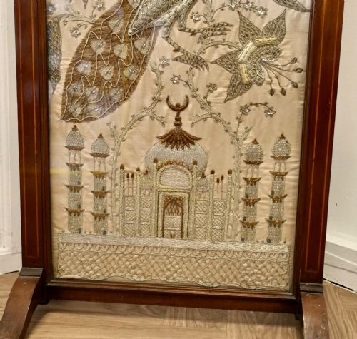 INDIAN EMBROIDERED SILVER AND GOLD TAJ MAHAL SCREEN - ADDITIONAL PHOTO 5