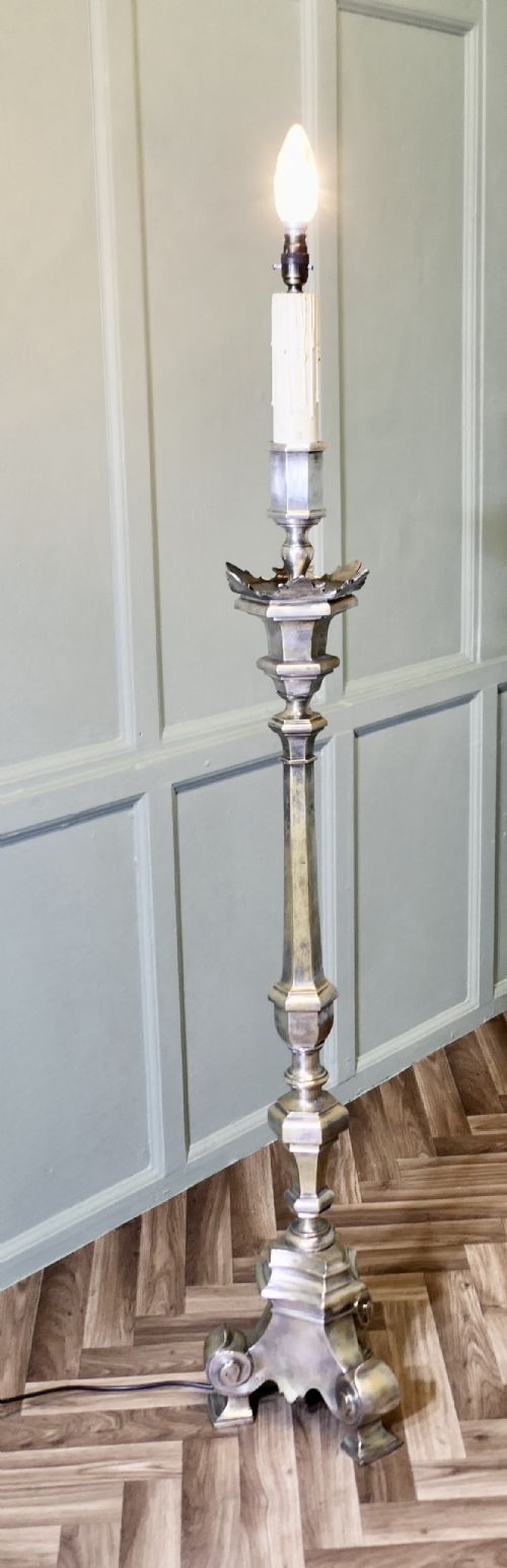 HEAVY SILVER PLATED STANDARD OR FLOOR LAMP - ADDITIONAL PHOTO 1