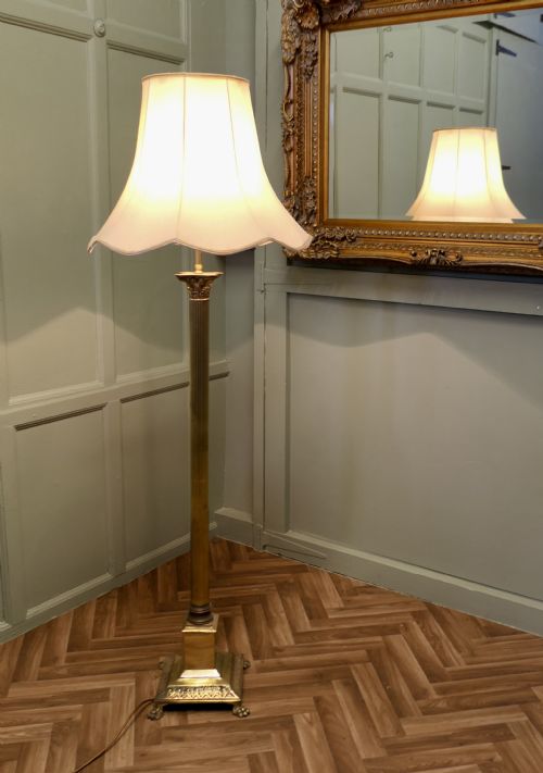 ELEGANT BRASS COLUMN STANDARD OR FLOOR LAMP - ADDITIONAL PHOTO 2