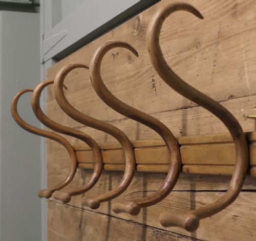 ROW OF 5 LARGE BENTWOOD HAT AND COAT HOOKS - ADDITIONAL PHOTO 1