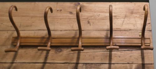 ROW OF 5 LARGE BENTWOOD HAT AND COAT HOOKS - ADDITIONAL PHOTO 3