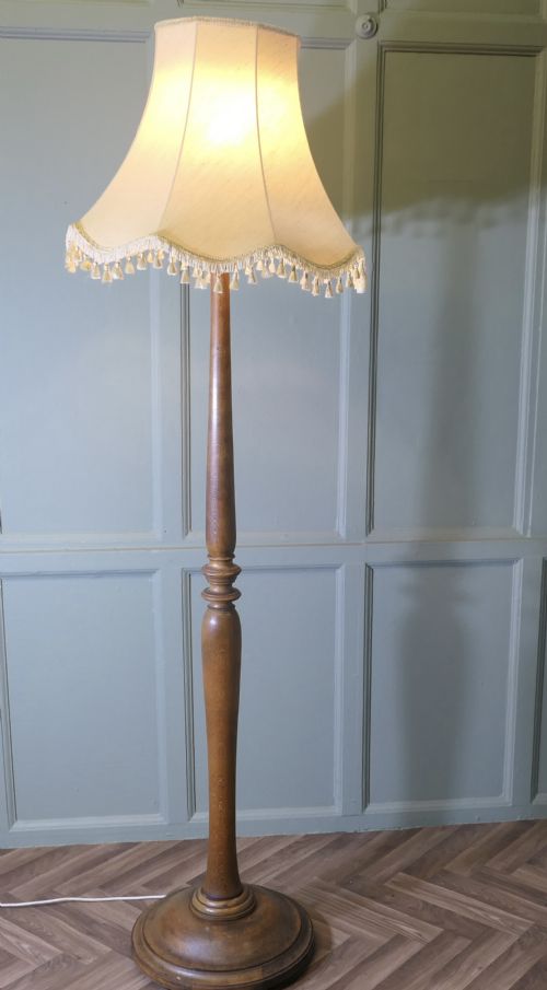 TALL TURNED BEECH FLOOR LAMP STANDARD LAMP - ADDITIONAL PHOTO 2