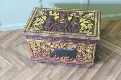 ANGLO INDIAN GILT AND CARVED CHEST - ADDITIONAL PHOTO 1