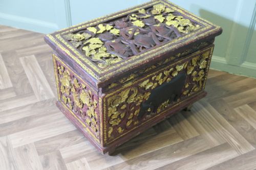 ANGLO INDIAN GILT AND CARVED CHEST - ADDITIONAL PHOTO 2