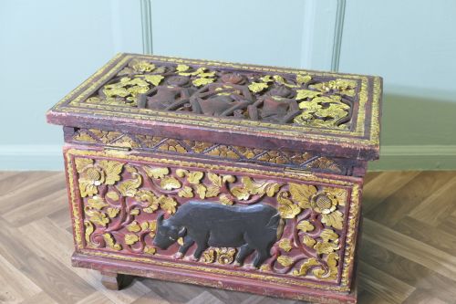 ANGLO INDIAN GILT AND CARVED CHEST - ADDITIONAL PHOTO 3