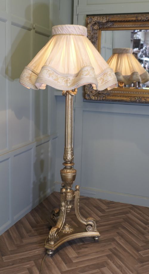 CARVED FRENCH BOUDOIR FLOOR LAMP - ADDITIONAL PHOTO 5