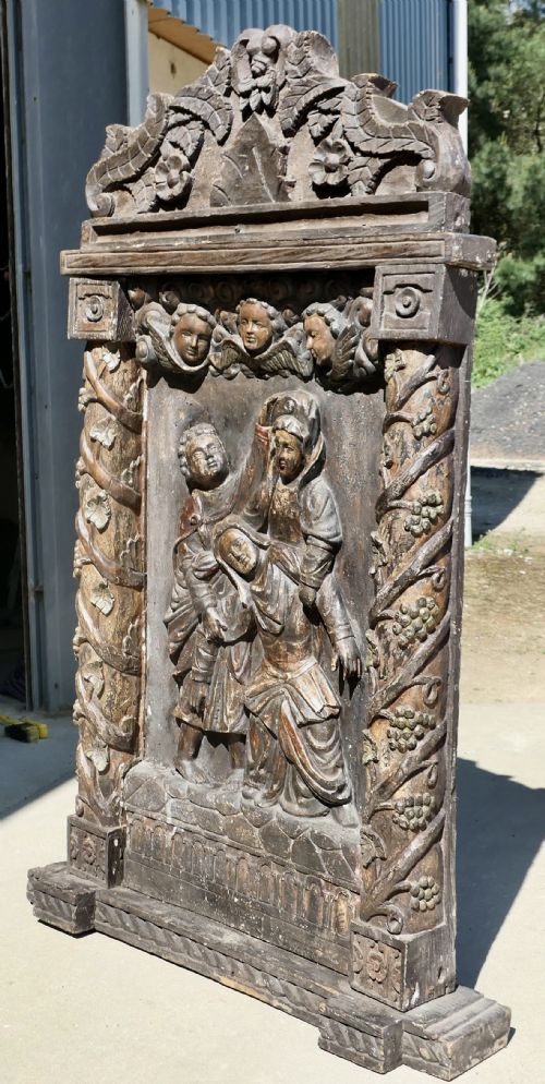 LARGE EUROPEAN MEDIAEVAL OAK CARVING OF CHRIST IN THE TOMB - ADDITIONAL PHOTO 2