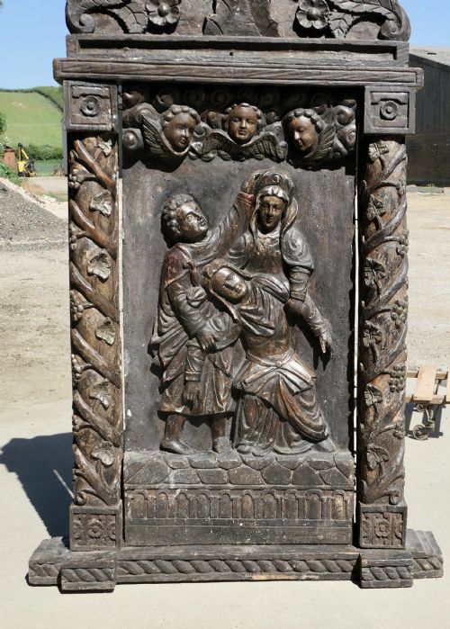 LARGE EUROPEAN MEDIAEVAL OAK CARVING OF CHRIST IN THE TOMB - ADDITIONAL PHOTO 4