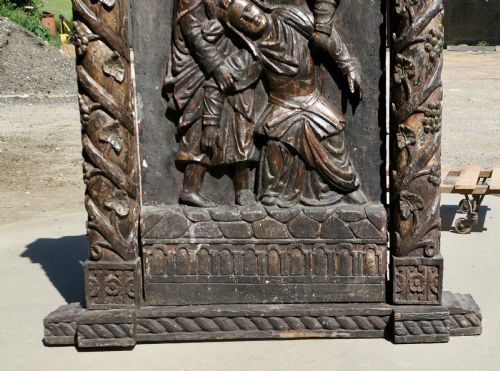 LARGE EUROPEAN MEDIAEVAL OAK CARVING OF CHRIST IN THE TOMB - ADDITIONAL PHOTO 6