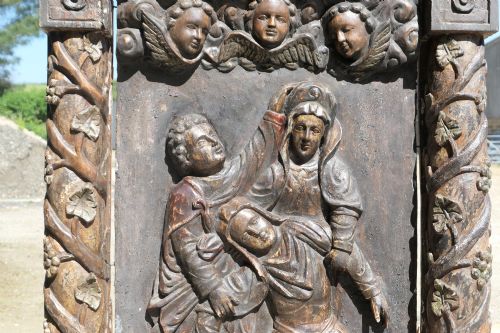 LARGE EUROPEAN MEDIAEVAL OAK CARVING OF CHRIST IN THE TOMB - ADDITIONAL PHOTO 8