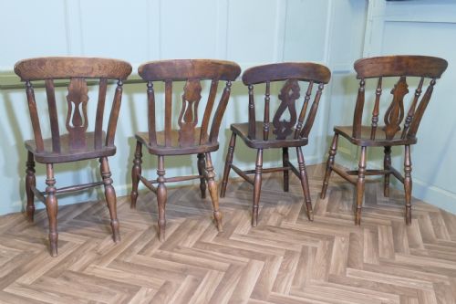 A HARLEQUIN SET OF 4 BEECH ELM FIDDLE BACK CHAIRS - ADDITIONAL PHOTO 5