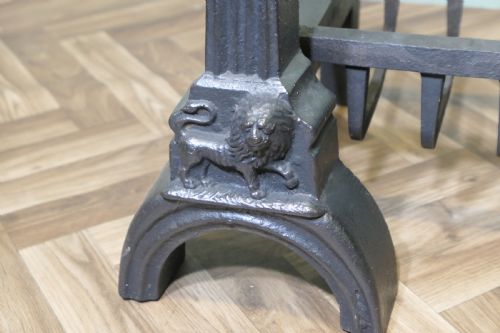 VERY HEAVY 19TH CENTURY INGLENOOK FIRE GRATE ON ANDIRONS - ADDITIONAL PHOTO 3