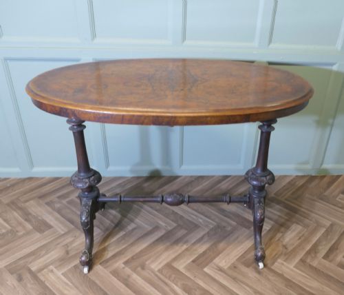 VICTORIAN OVAL WALNUT CENTRE OR HALL TABLE - ADDITIONAL PHOTO 1