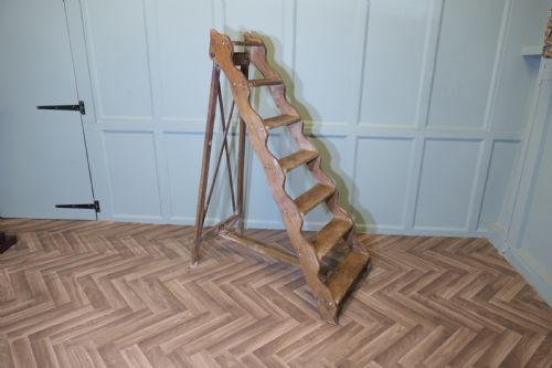 19TH CENTURY PINE STEP LADDER - ADDITIONAL PHOTO 1