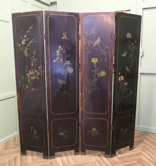 JAPANESE DECORATED LACQUER AND PAINTED FOLDING SCREEN - ADDITIONAL PHOTO 2