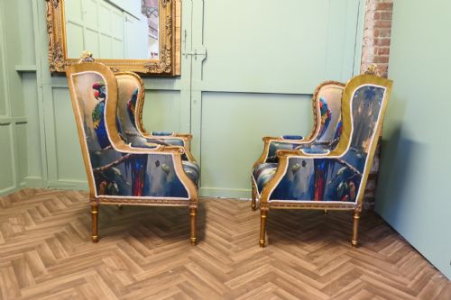 A PAIR OF SALON CHAIRS WITH SILK PARROT DESIGN - ADDITIONAL PHOTO 7