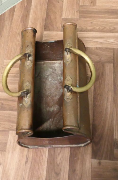 ARTS AND CRAFTS COPPER GLADSTONE BAG PLANTER - ADDITIONAL PHOTO 4