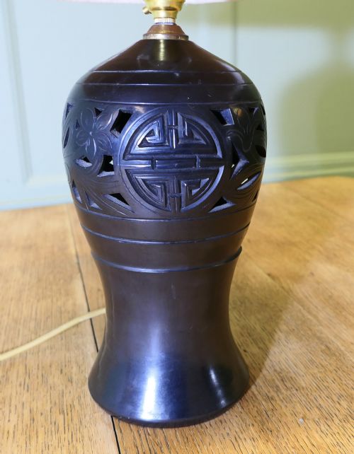 BULBOUS CERAMIC BLACK TABLE LAMP - ADDITIONAL PHOTO 3