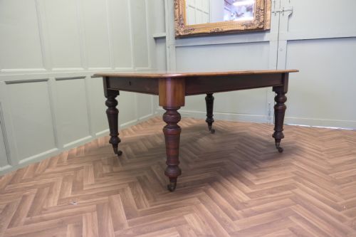 VICTORIAN EXTENDING DINING TABLE WITH 2 LEAVES - ADDITIONAL PHOTO 1