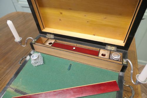 18TH CENTURY SATINWOOD TRAVELING WRITING SLOPE OR LAP DESK - ADDITIONAL PHOTO 1