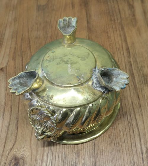 GOTHIC BRASS JARDINIERE WITH LIONS MASK HANDLES - ADDITIONAL PHOTO 4