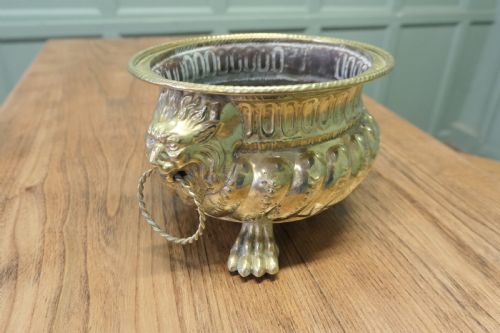GOTHIC BRASS JARDINIERE WITH LIONS MASK HANDLES - ADDITIONAL PHOTO 5