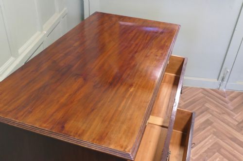 19TH CENTURY MAHOGANY CHEST OF DRAWERS BY GILLOWS - ADDITIONAL PHOTO 4