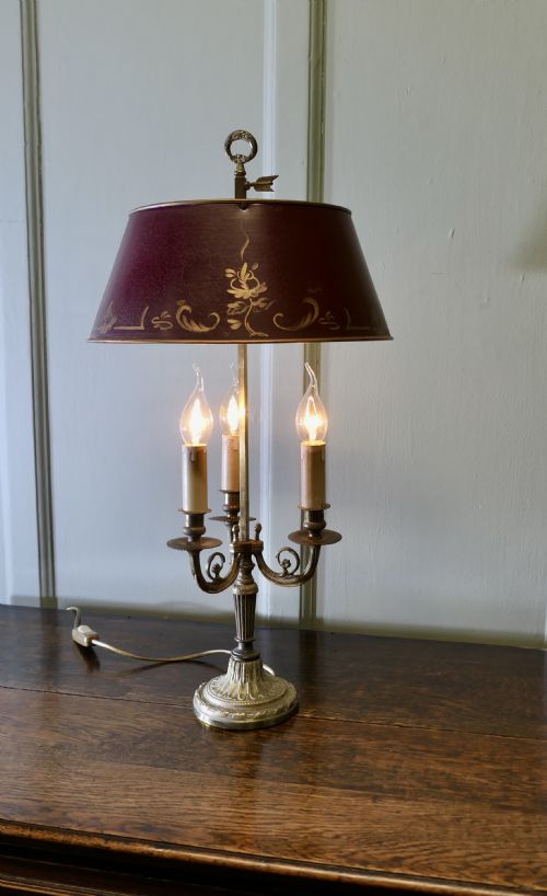 FRENCH WINE AND GOLD TOLEWARE AND BRASS TRIPLE DESK LAMP - ADDITIONAL PHOTO 2