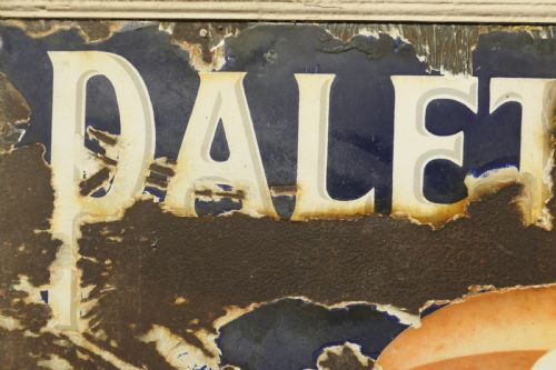 LARGE EARLY 20TH CENTURY PALETHORPS PICTORIAL ENAMEL SAUSAGE SIGN - ADDITIONAL PHOTO 1