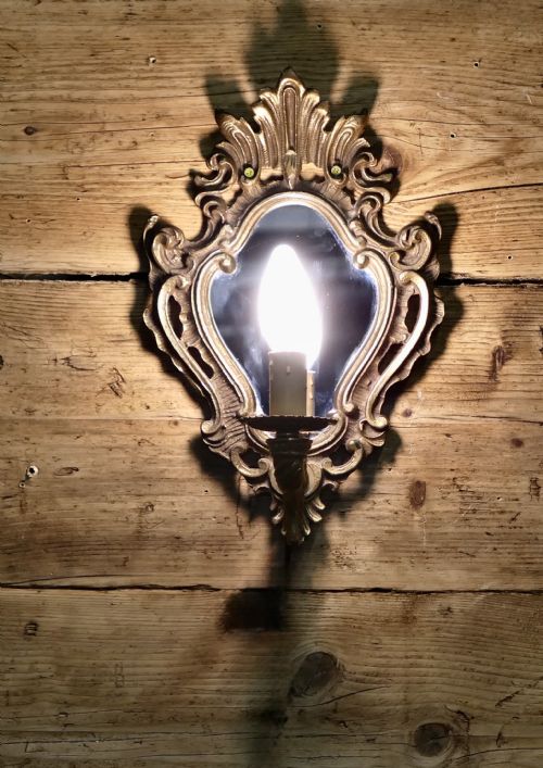 A SINGLE ROCOCO DESIGN GIRANDOLE - ADDITIONAL PHOTO 1