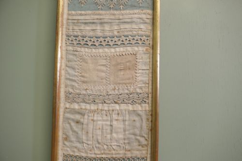 EARLY 19TH CENTURY FRENCH LACE SAMPLER - ADDITIONAL PHOTO 1