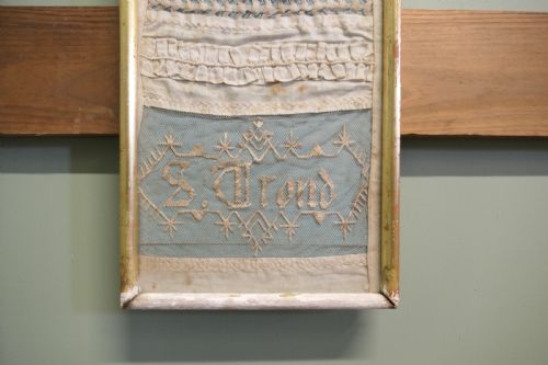 EARLY 19TH CENTURY FRENCH LACE SAMPLER - ADDITIONAL PHOTO 5