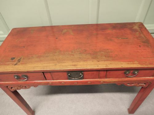 ORIENTAL RED LACQUERED SIDE TABLE OR WRITING TABLE - ADDITIONAL PHOTO 2