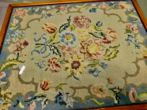 METAMORPHIC EMBROIDERED FIRE SCREEN OCCASIONAL TABLE - ADDITIONAL PHOTO 4