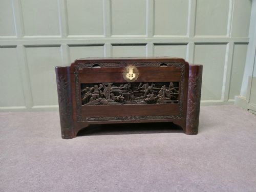 ART DECO ORIENTAL CARVED CAMPHOR WOOD CHEST - ADDITIONAL PHOTO 3