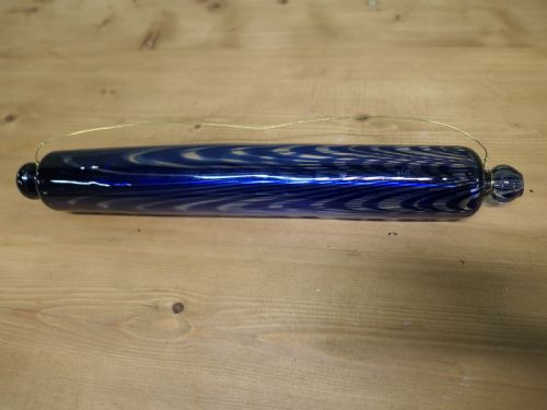 TWO VICTORIAN NAILSEA GLASS ROLLING PINS ONE BLUE ONE RED - ADDITIONAL PHOTO 1