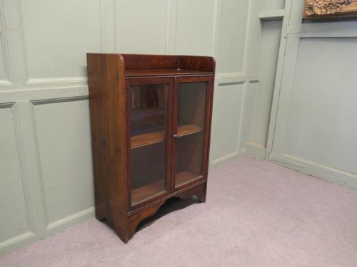 SMALL OAK GLAZED BOOKCASECUPBOARD WITH GALLERY - ADDITIONAL PHOTO 4