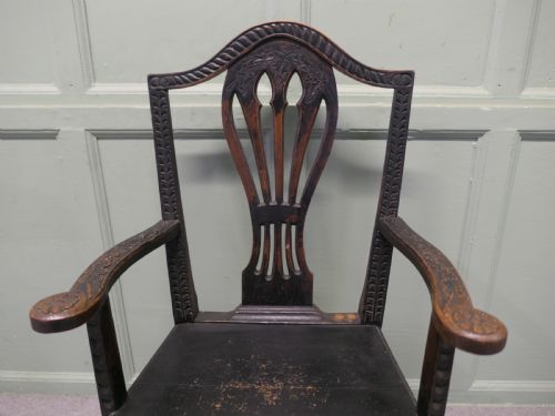 A HAND CARVED CHIPPENDALE HALL CHAIR APPRENTICE PIECE - ADDITIONAL PHOTO 3