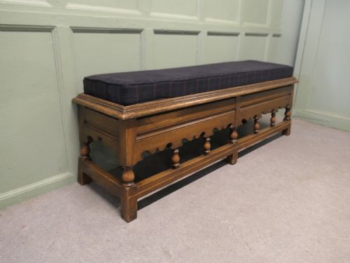 HALL BENCH BOOT STORE OR TWEED WINDOW SEAT - ADDITIONAL PHOTO 2
